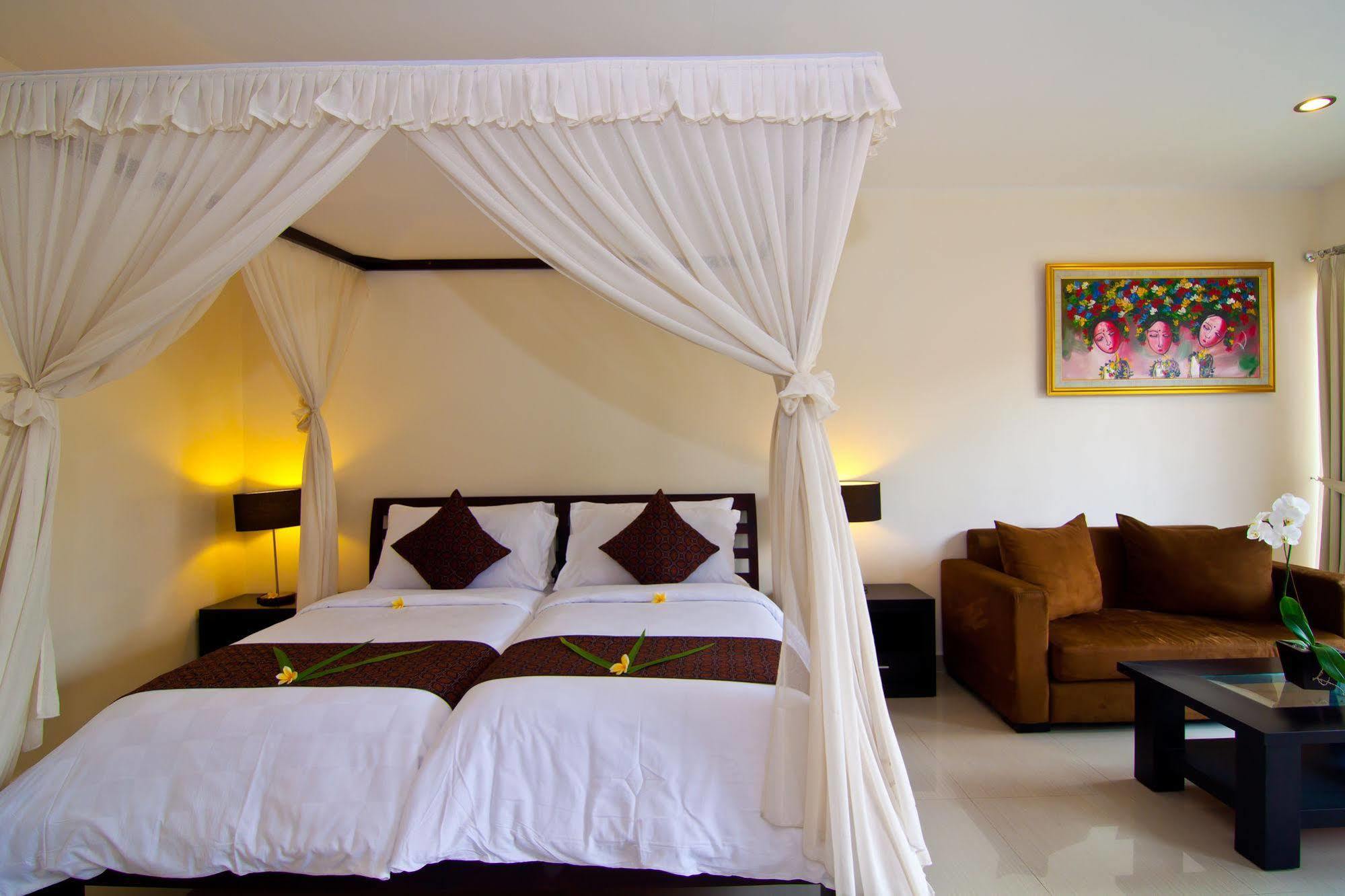 The Yubi Boutique Villas Seminyak - Chse Certified Экстерьер фото