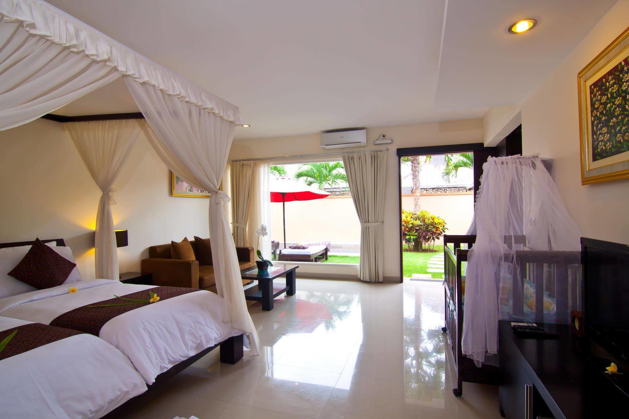 The Yubi Boutique Villas Seminyak - Chse Certified Экстерьер фото